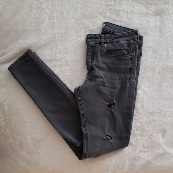 H&M Denim - Destroyed Skinny Jeans